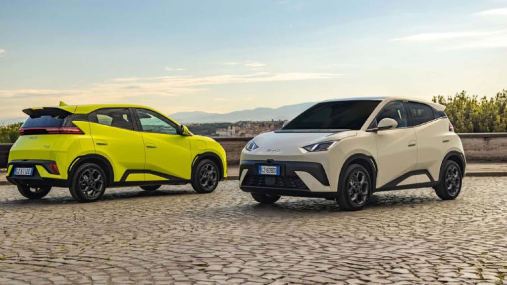 Scopri di più sull'articolo Auto elettriche, vendite al palo: l’Occidente rincorre, la Cina detta le regole