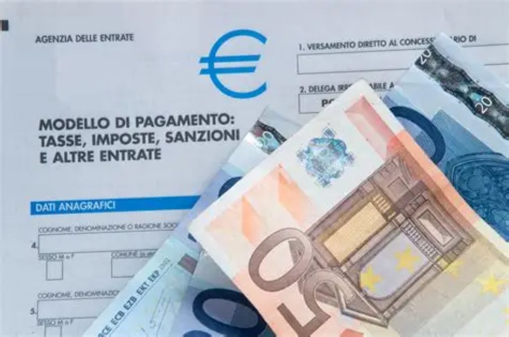 Scopri di più sull'articolo L’Italia dei furbi: se hai una partita IVA puoi anche regalare il computer, basta “scaricarlo”