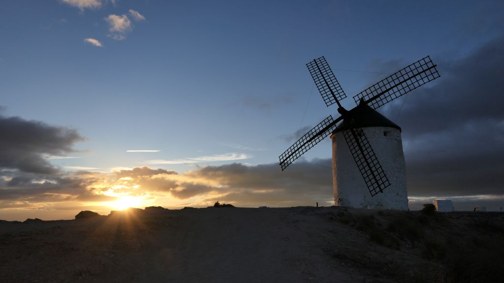 Scopri di più sull'articolo Consuegra – L’alba tra i mulini di Don Chisciotte