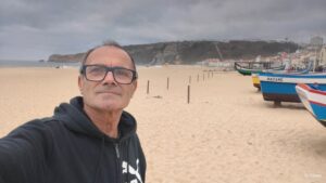Scopri di più sull'articolo Nazaré, dove il mare respira più forte