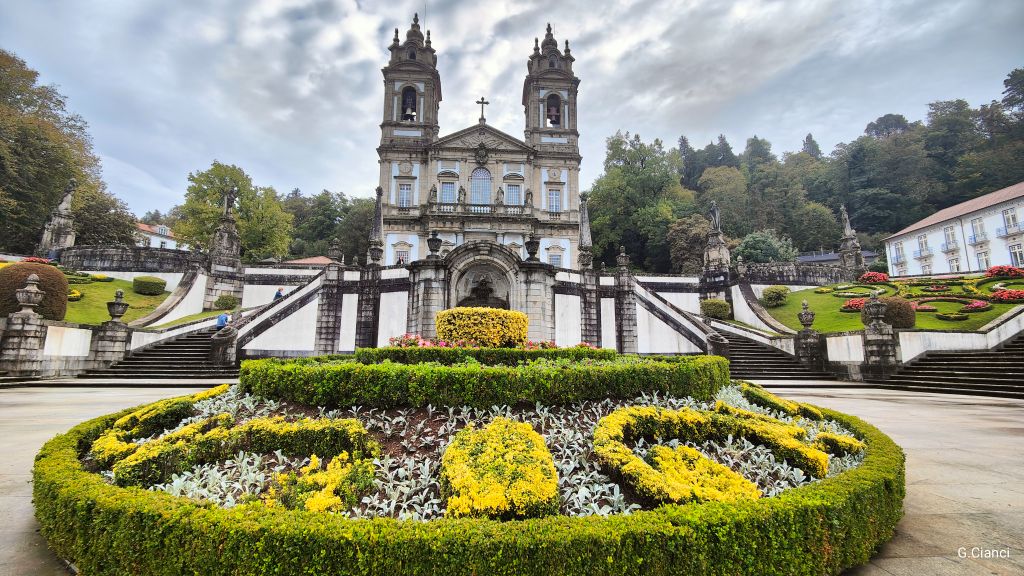 Scopri di più sull'articolo Braga – La scalinata verso il cielo: il Santuario del Bom Jesus do Monte