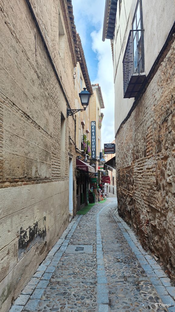 Toledo un caratteristico vicolo