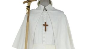 Scopri di più sull'articolo  Perché il Papa veste di bianco? La “colpa” è di un domenicano