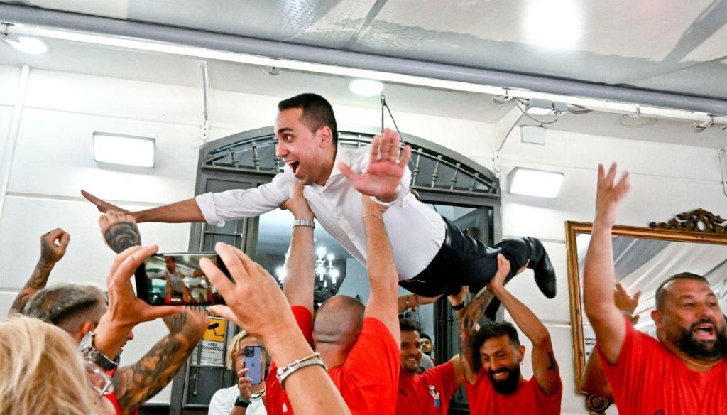 Scopri di più sull'articolo L’incredibile parabola di Luigi Di Maio: dal Movimento 5 Stelle a Londra