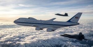 Scopri di più sull'articolo L’Aereo dell’Apocalisse: che cos’è davvero l’E-6B Mercury e perché non dovete (troppo) preoccuparvi